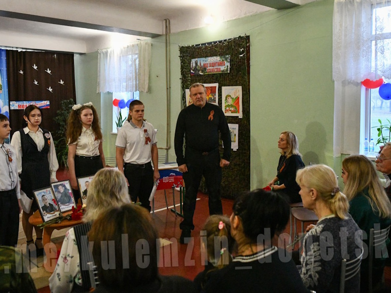 Алексей Кулемзин принял участие в открытии «Парты Героя» в школе № 108 многострадального Петровского района.