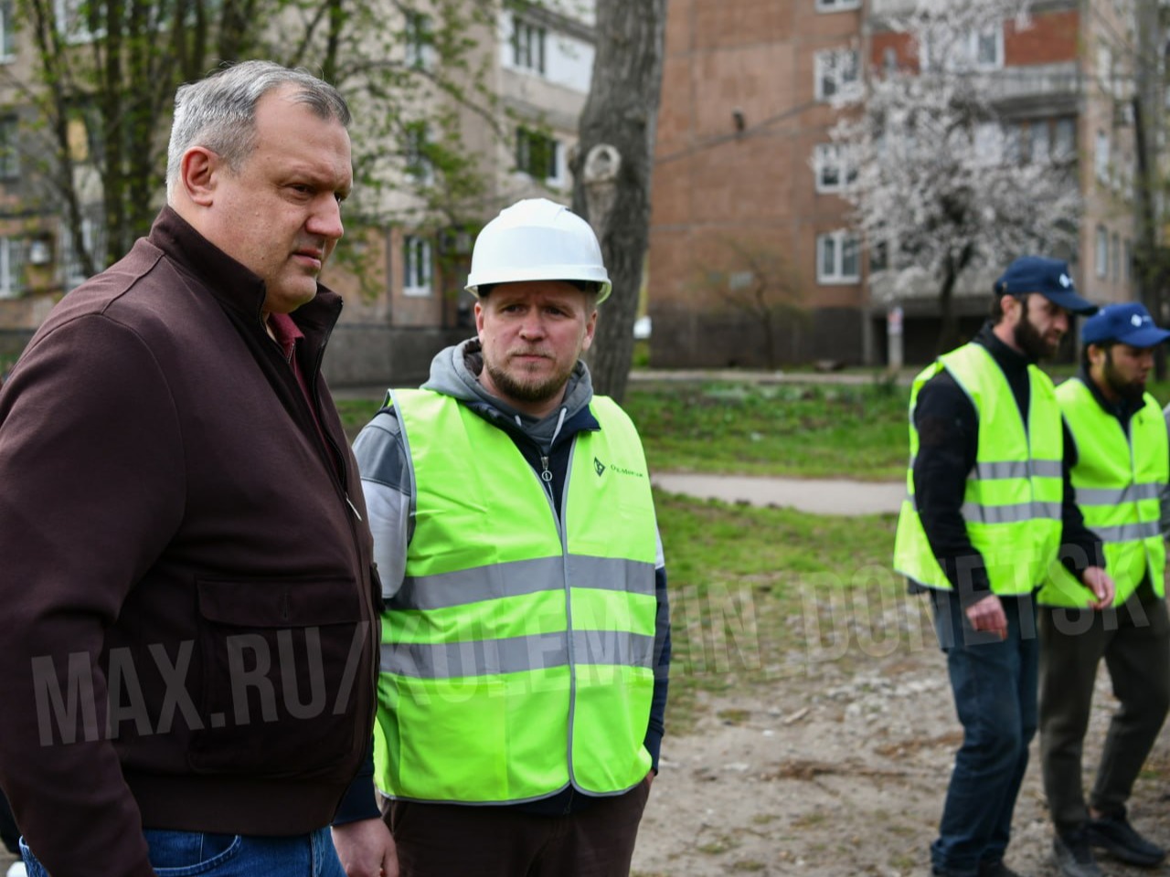 Дан старт ремонту внутриквартальных дорог в Донецке.