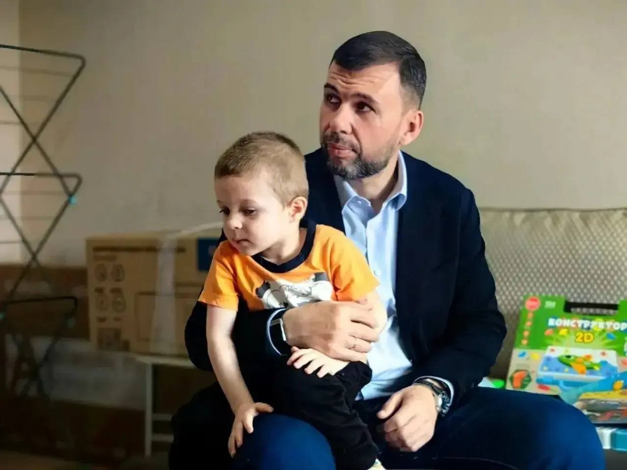 Убедился, что спасенная нашими военными семья с детьми из Родинского обустроилась на новом месте.