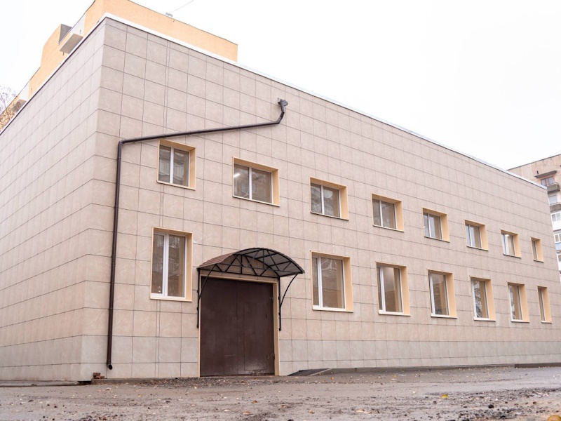 В Харцызске завершается капремонт первого молодежного центра.