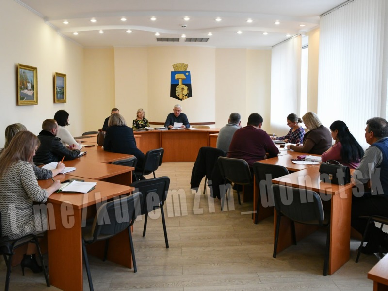 Сегодня состоялось I заседание санитарно-противоэпидемической комиссии при администрации городского округа Донецк Донецкой Народной Республики.