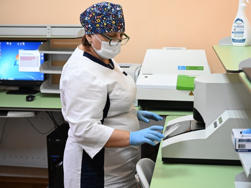 В ДНР внедряют новые методы заботы о здоровье новорожденных малышей.